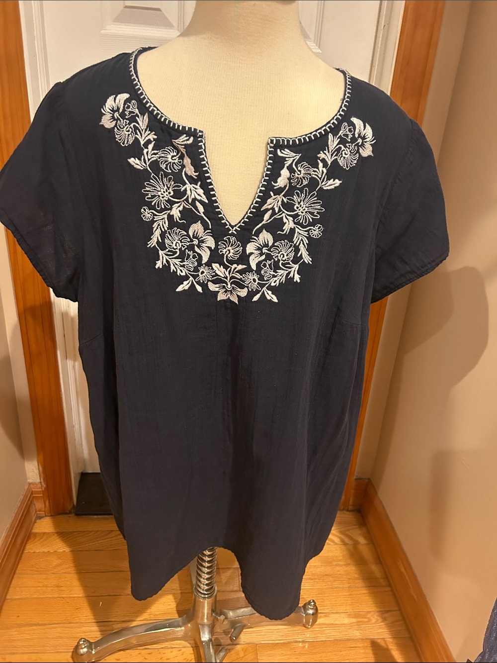 Lane Bryant Navy Split-Neck Top with White Floral Embroidery